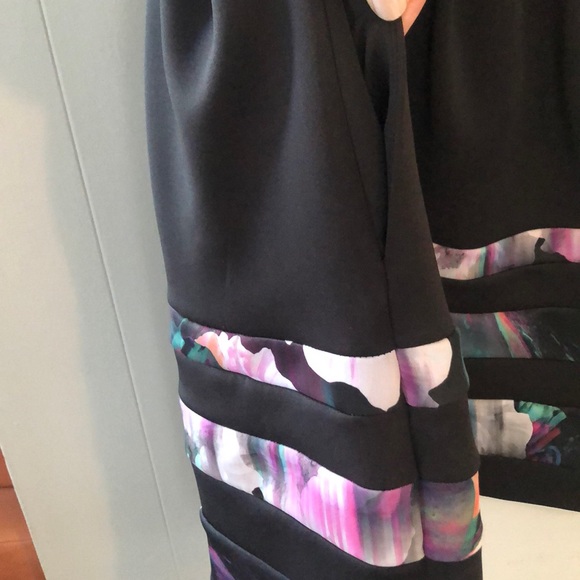 Black Colorblock Pocket Dress-L - Picture 3 of 3